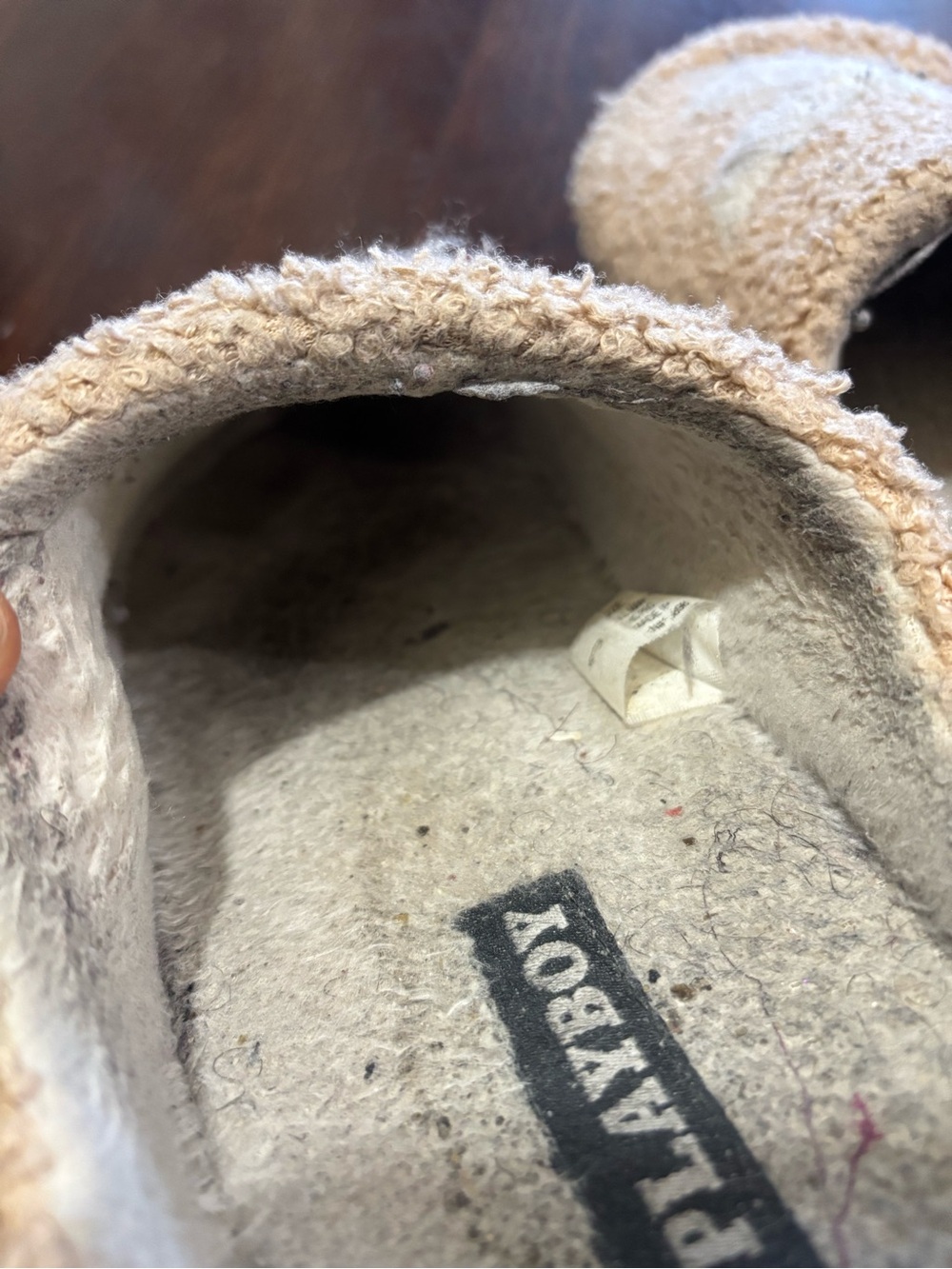 WELL WORN PLAYBOY Beige Women’s Plush Slide Slippers - Picture 6 of 9